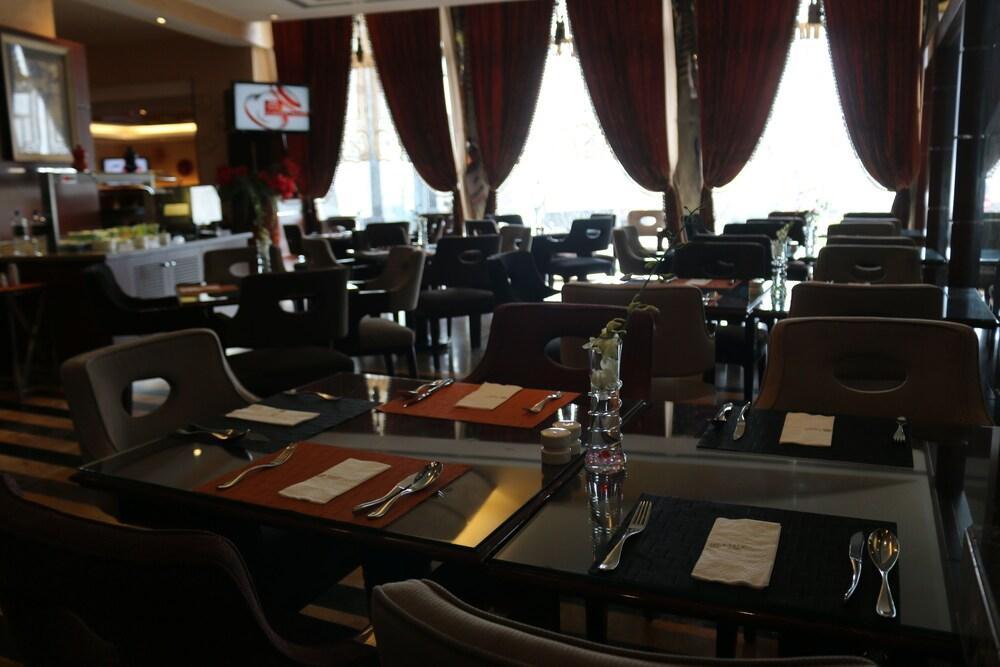 City Center Hotel Манама Екстериор снимка