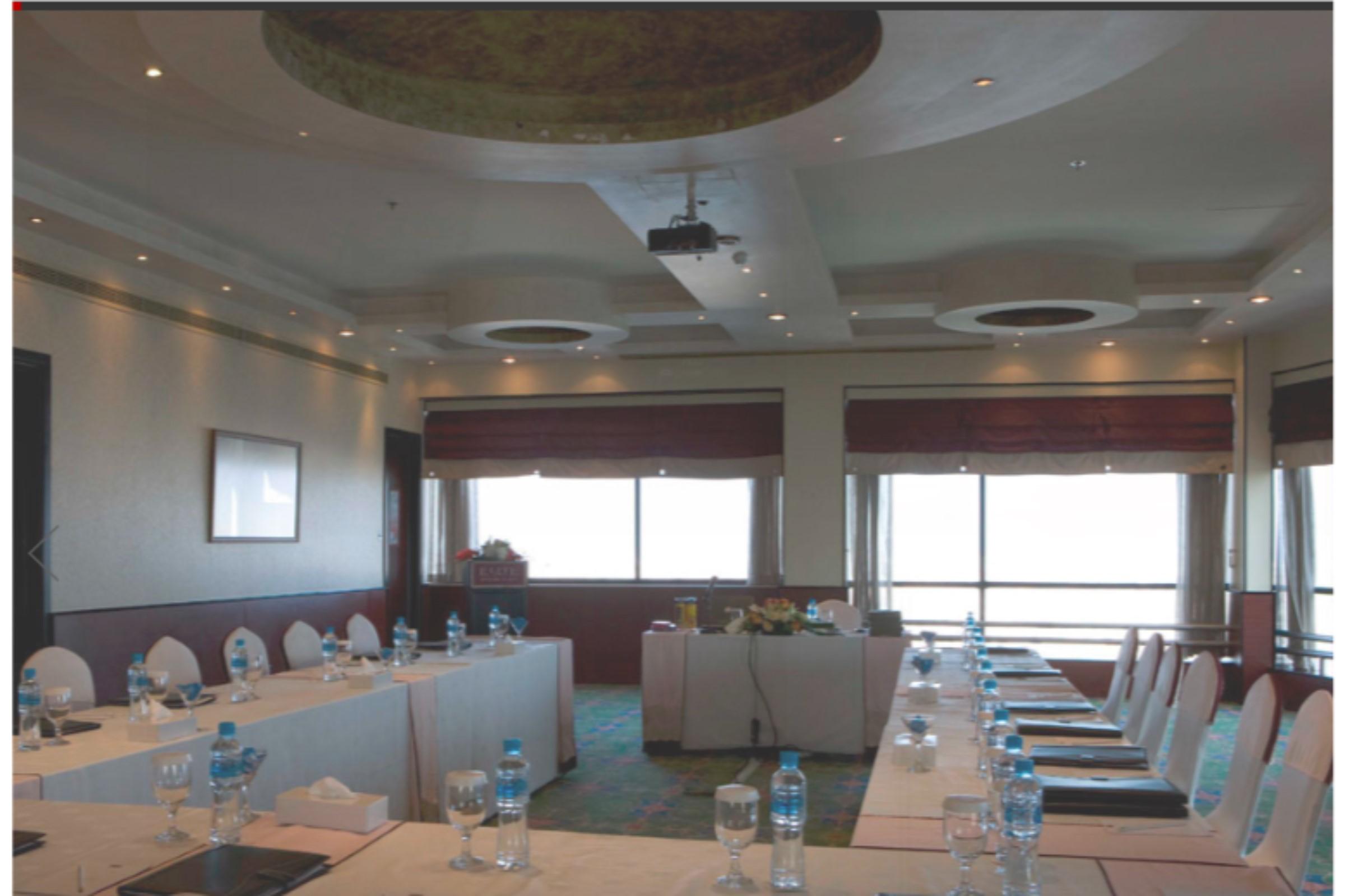 City Center Hotel Манама Екстериор снимка