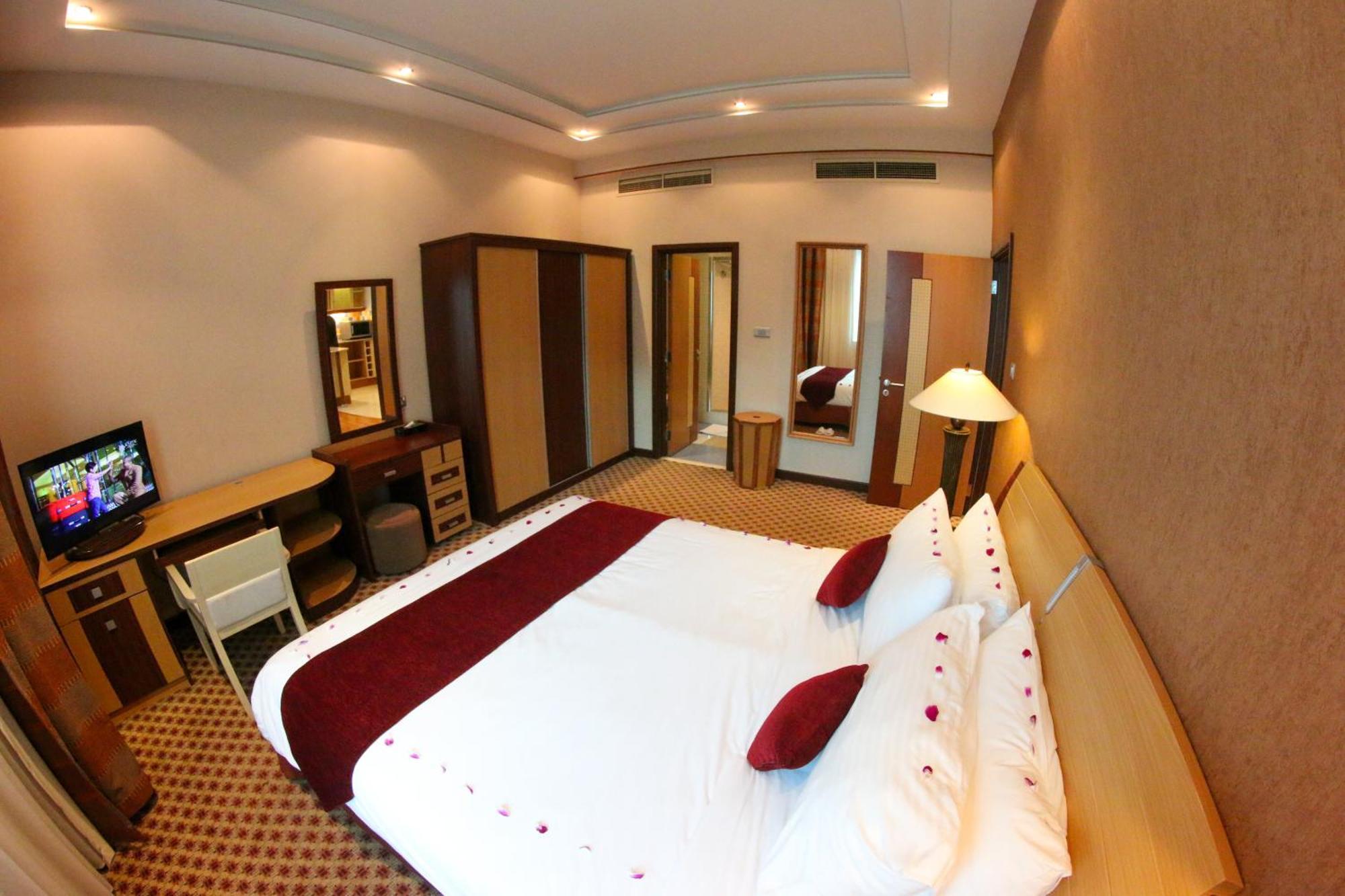 City Center Hotel Манама Стая снимка