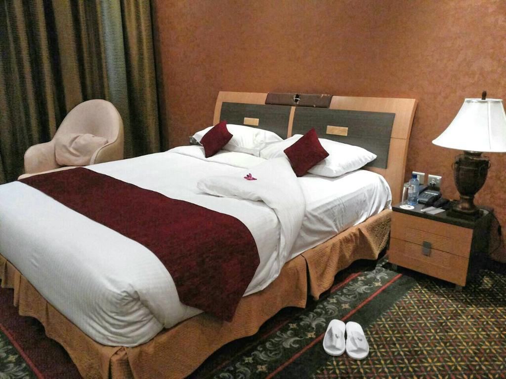 City Center Hotel Манама Екстериор снимка