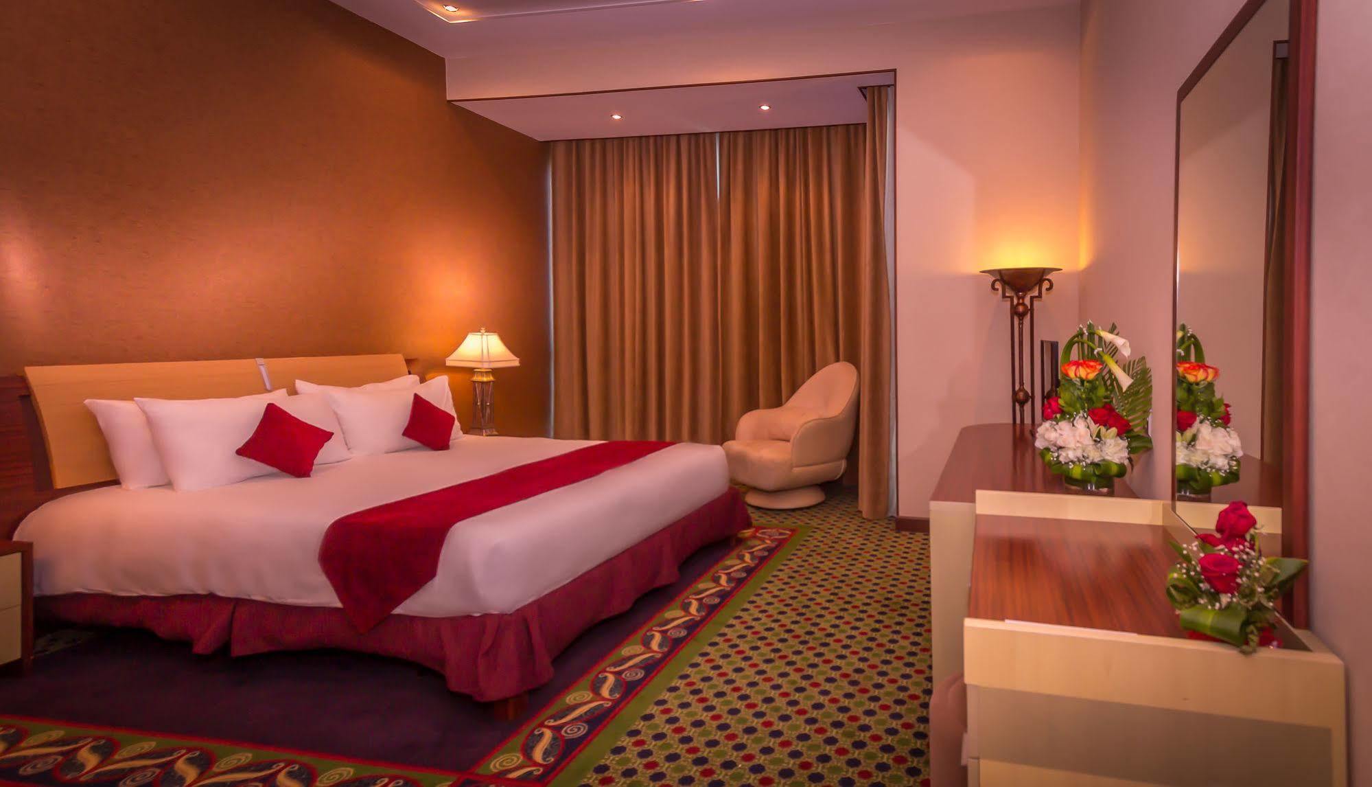 City Center Hotel Манама Екстериор снимка
